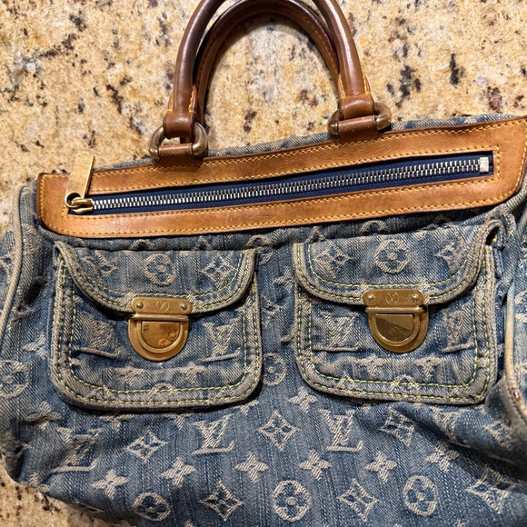 Louis Vuitton Blue and Brown Shoulder Bag with Monogram - Picture 5 of 16